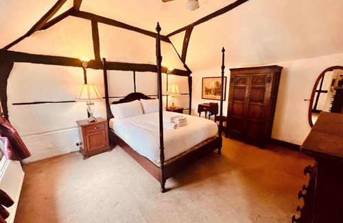 West Wycombe Hotel | George & Dragon Hotel