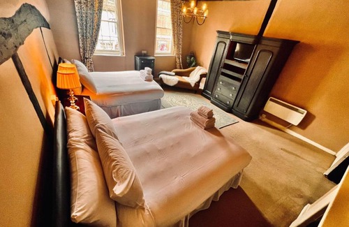 West Wycombe Hotel | George & Dragon Hotel