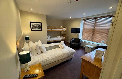 Hayfield Hotel | George Hotel Hayfield