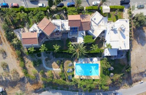 Pentakomo House | George Houses