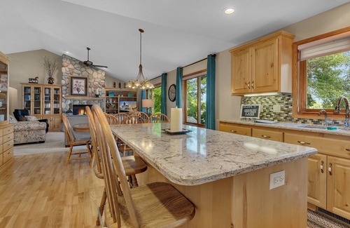 Spicer House | George Lake Luxury, 2.5 miles from Spicer!
