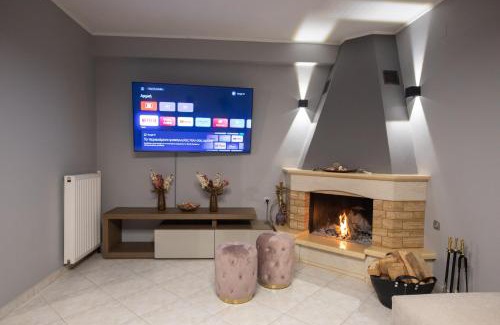 Metsovo Apartment | George Living House