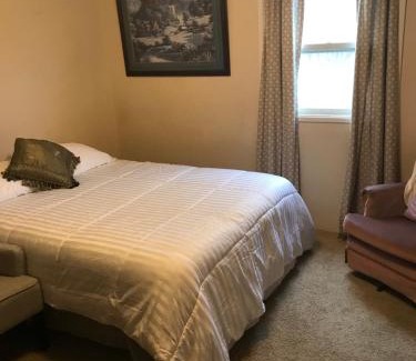 Lewiston House | George's B&B