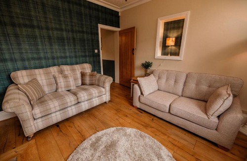 Bamford House | George's Cottage