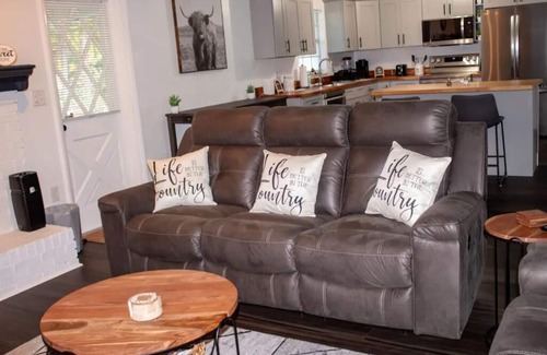 Gainesville House | George's Country Retreat