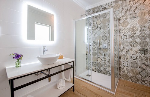 Ggantija Bed & Breakfast | Georges Boutique Living