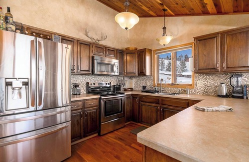 Granite County Ski Chalet | Georgetown Lake home with hot tub, sauna, & views!