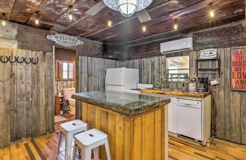 Silver Creek Cabin | Georgia Farm Vacation Rental Cabin ~ 12 Mi to Rome