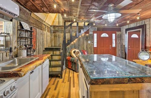 Silver Creek Cabin | Georgia Farm Vacation Rental Cabin ~ 12 Mi to Rome