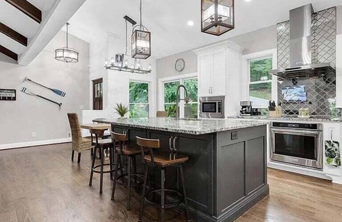 Flowery Branch House | Georgia Lakeside Getaway with Private Pool