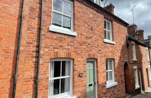Shrewsbury House | Georgian 3 bed house in historic town centre