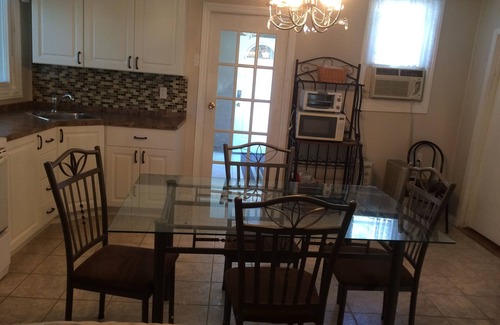 Tiny Cottage | Georgian Bay Cottage - 3 bedrooms - 1.5 hrs from Toronto