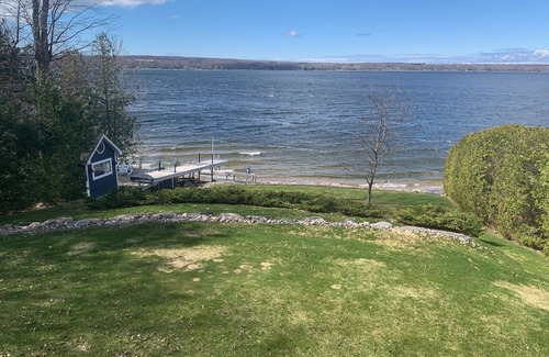 Penetanguishene House | GEORGIAN BAY DIRECT WATERFRONT HOME NEAR MIDLAND, ONTARIO