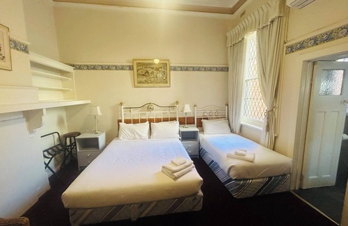 East Melbourne Bed & Breakfast | Georgian Court Inn