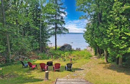 Tiny Cottage | GeorgianBayCottage|Family-sized(Pet Friendly)