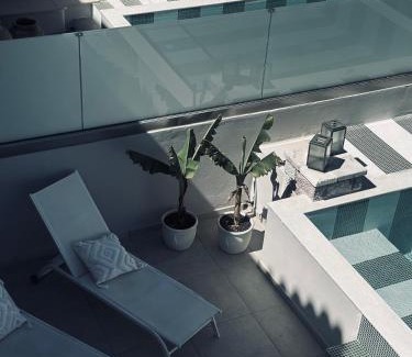 Kompi House | Georgianna's suite with private pool , 'blank suite'
