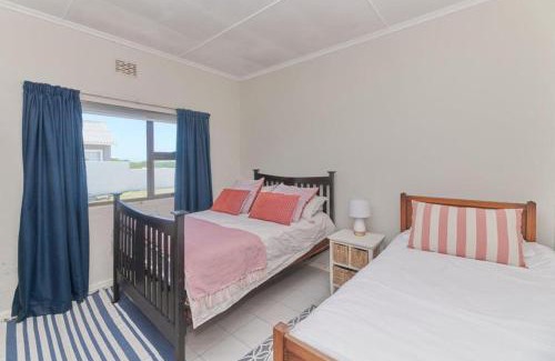 L'Agulhas House | Georgie