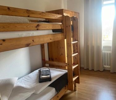 Rastede Apartment | Geräumige Gästewohnung Andi im Herzen von Rastede - Küche - WLAN - Stellplatz