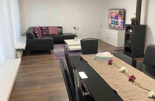 Hunzenschwil Apartment | Geräumige Wohnung im Schweizer Vekehrspunkt