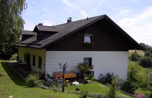 Witzmannsberg Apartment | Geräumiges Feriendomizil mit 3 sep. Schlafzimmern und Balkon