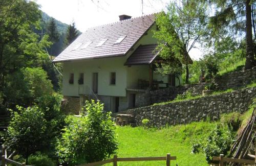 Tolmin House | Geräumiges Ferienhaus Inmitten Der Natur