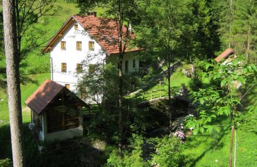 Tolmin House | Geräumiges Ferienhaus Inmitten Der Natur