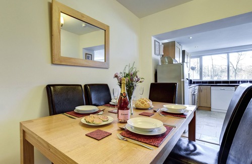 Peterston-Super-Ely Apartment | Ger-y-llyn - Two Bedroom Apartment, Sleeps 4