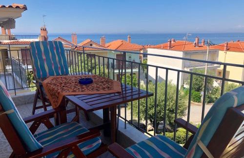 Gerakini Apartment | Gerakini 2BR Apt with Shared Pool
