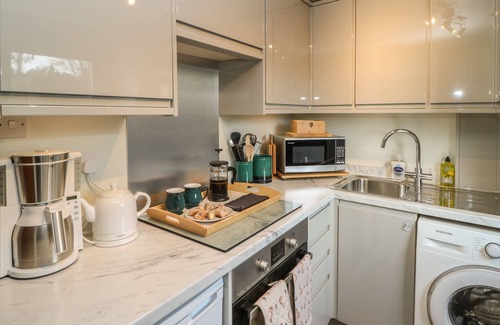Hepworth Cottage | GERALDENE, romantic, character holiday cottage in Holmfirth