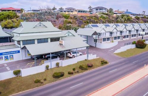 Mount Tarcoola Hotel | Geraldton Motor Inn