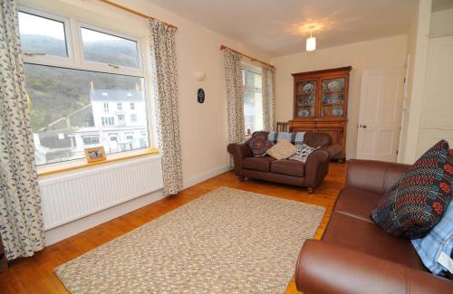 Tan-y-groes House | Gerlan Llangrannog