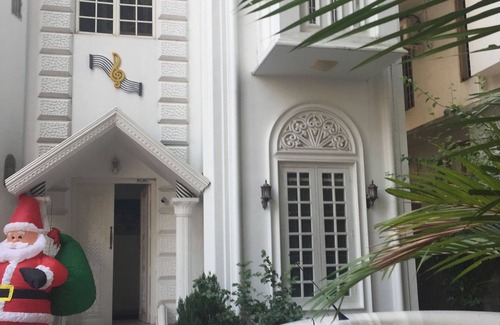 Fort Kochi Apartment | German architectural house Fort New Castle