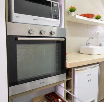 Haifa Apartment | German Colony main street - Bahai Gardens center