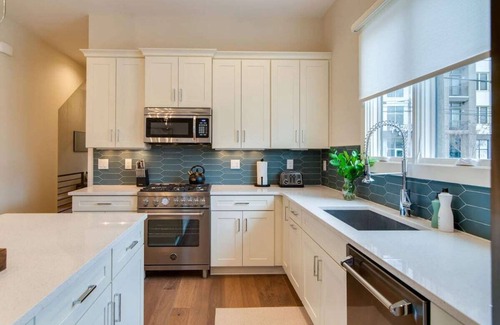 Germantown House | Germantown Homes with Rooftop Patios
