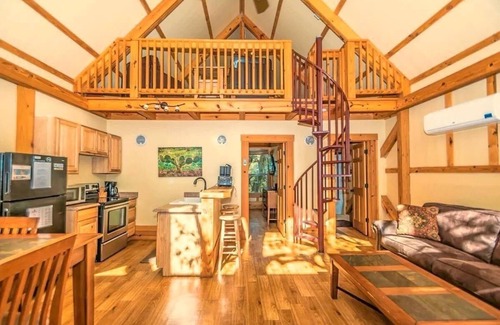 Seguin House | Geronimo Creek Retreat