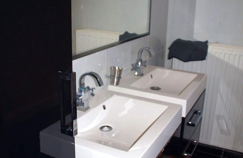 Almere Stad Bed & Breakfast | Gesloten Niet Langer Beschikbaar