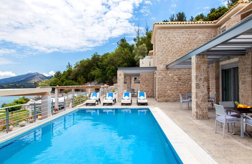 Katouna Apartment | Get a closer look. It might just be THE apartment you were looking for!