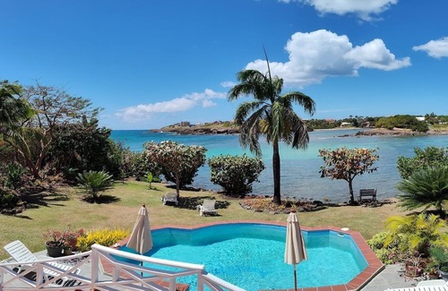 Lance aux Epines House | Get away and recharge in this quiet two bedroom home on the water!