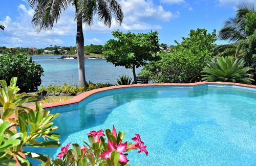 Lance aux Epines House | Get away and recharge in this quiet two bedroom home on the water!