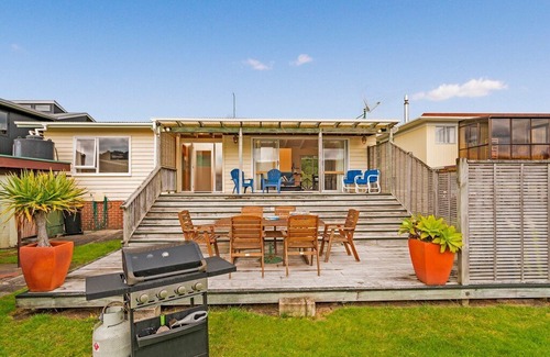 Cooks Beach House | Get-Away at Cooks - Cooks Beach Holiday Home