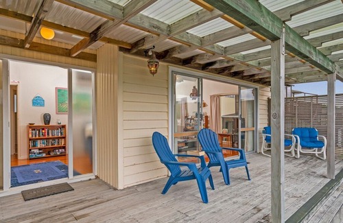 Cooks Beach House | Get-Away at Cooks - Cooks Beach Holiday Home