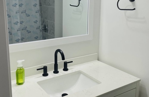 Dixie - Berryhill House | Get away at the lake