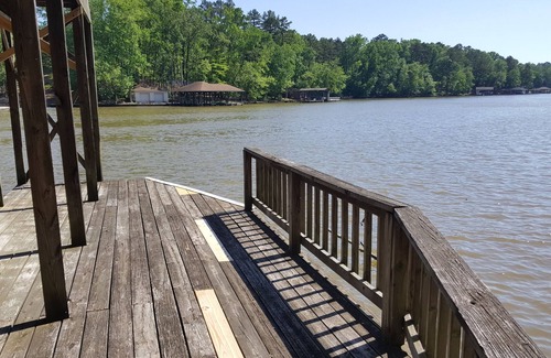 Mount Gilead House | Get away from it all - Life is GOOD at the Lake!
