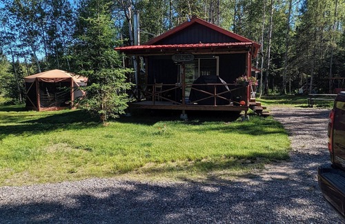 Garson Cabin | Get away from the noise, Tranquil 1-bedroom off grid cabin min south of Sudbury