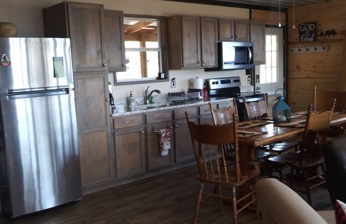 Tuskahoma Cabin | Get Away in your Truck or SUV to the Scenic and Secluded Whispering Pines Cabin