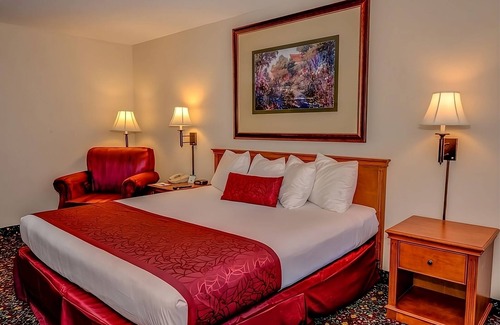 Grand Junction Hotel | Get Ready for Your Colorado Adventure! Short Drive to Colorado River State Park!