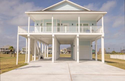 Indian Beach House | Get ready to soak up the sun at Villa Caman