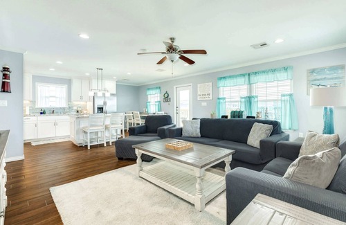 Surfside Beach House | Get Your Beach Retreat On at The Blue Crab!