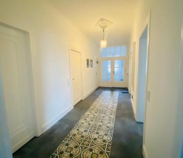 Hagen Apartment | Get-your-flat Traumhafte Altbau-Wohnung in Denkmal-Villa 3 Zr Kü Bad 2 Schlafzr 125 m2 Haustier auf Anfrage - ruhig & naturnah