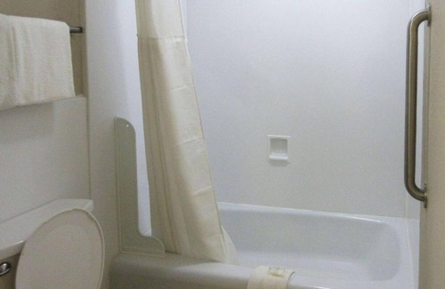Wayne House | Get your money's worth at Quality Room